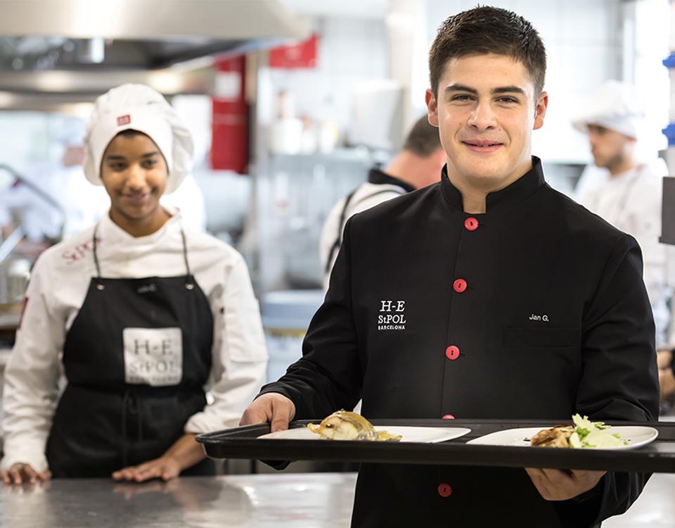 Grado medio en cocina y restauración Hotel-Escuela Sant Pol de Mar