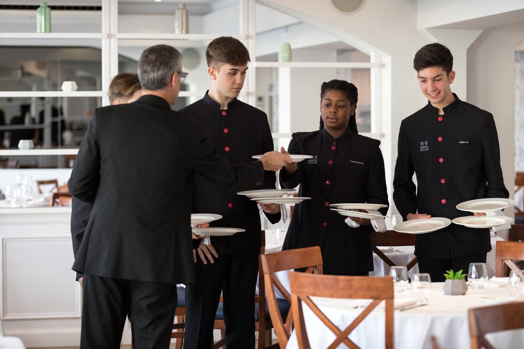  Doble Cicle Formatiu de Grau Mitjà en Cuina i Restaurant