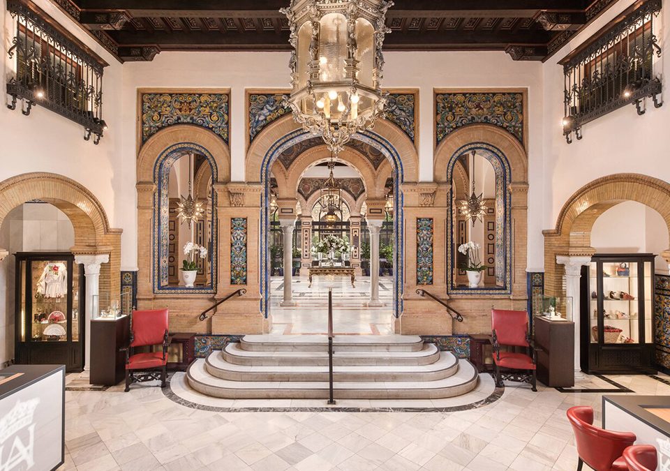El Hotel Alfonso XXIII de Sevilla es uno de los hoteles históricos más emblemáticos del mundo